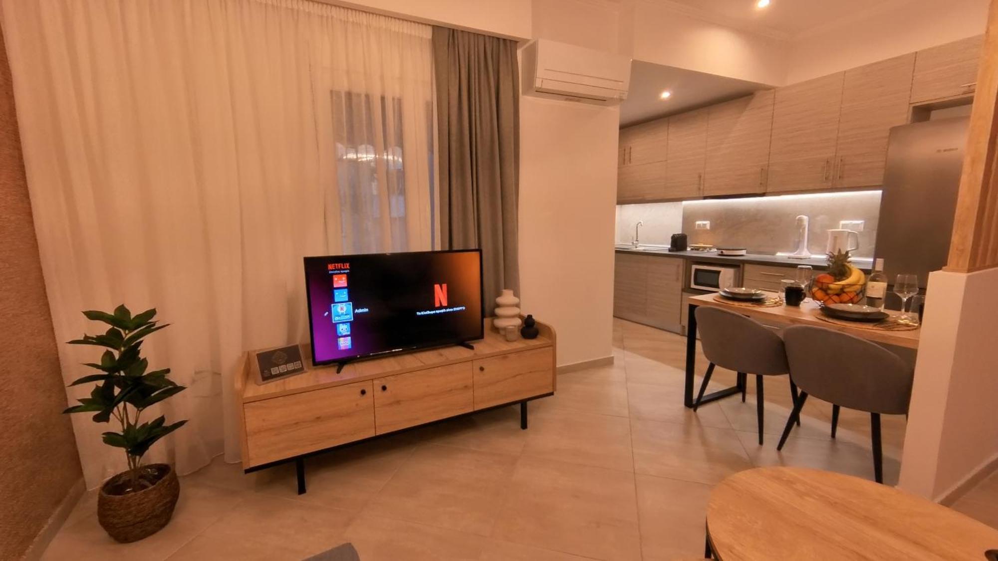 Mouson Luxury Suite With Free Private Parking Кавала Екстериор снимка