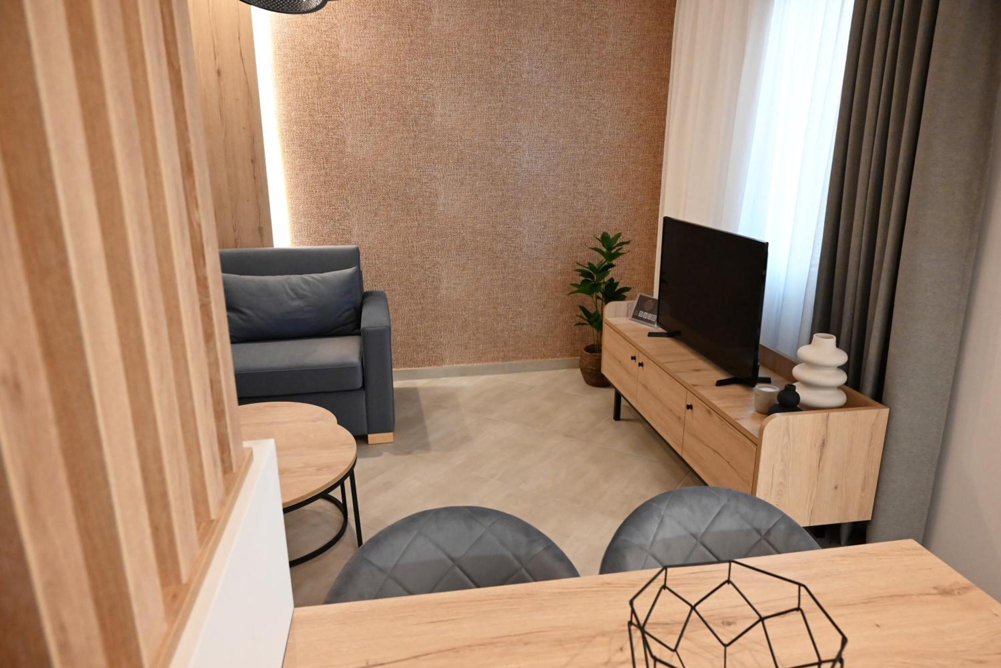 Mouson Luxury Suite With Free Private Parking Кавала Екстериор снимка