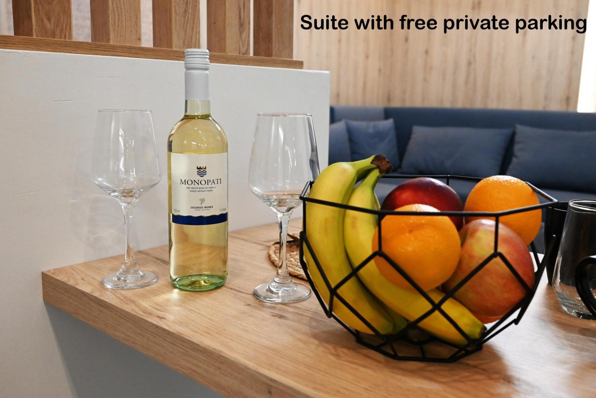 Mouson Luxury Suite With Free Private Parking Кавала Екстериор снимка